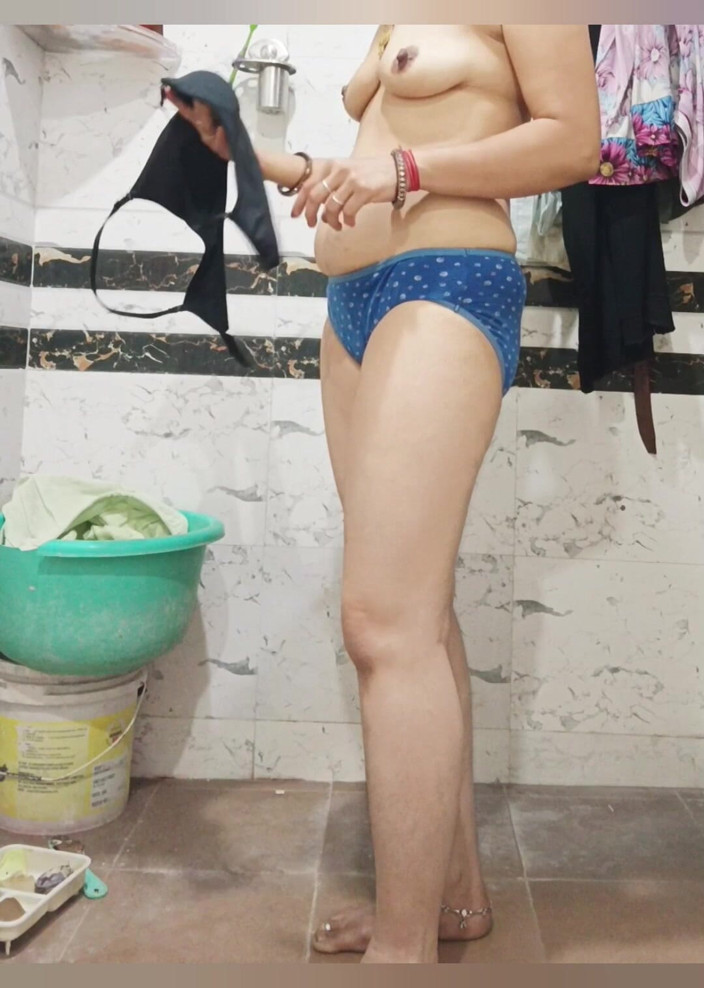 Priyahot77: Priya bhabi eine schöne körpershow