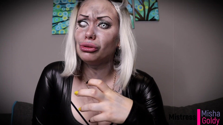 Goddess Misha Goldy: Geh in mich zu Deinem Clan! Fetisch verschlingen!