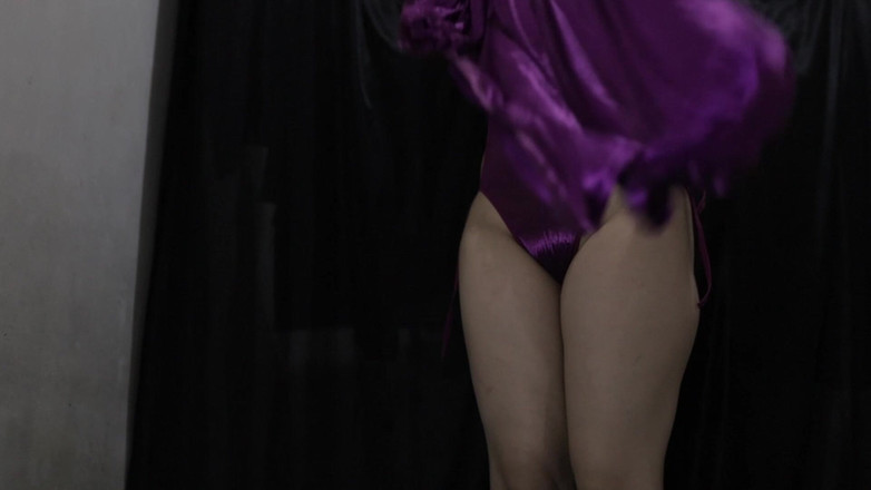 deafheaven666: Ragazze filippine in ordine attraverso applicazioni online che usano lingerie...