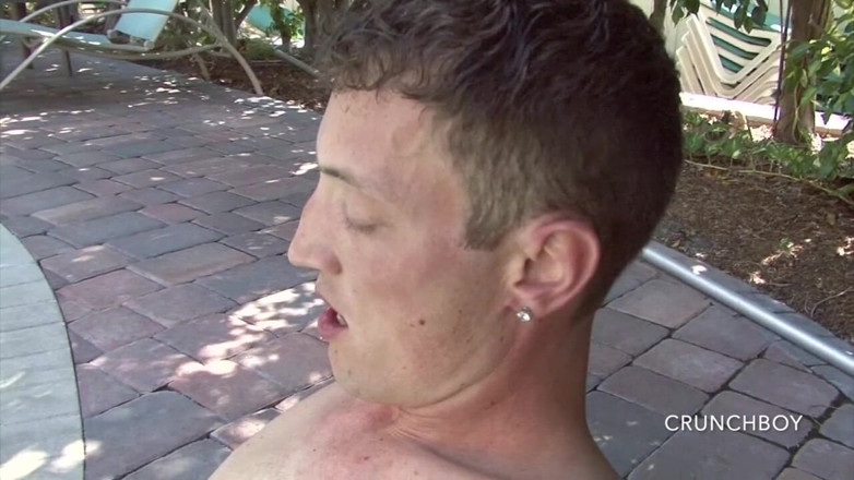 Hot recent bareback entertainement: Sexy dude fukcing raw in the swimming pool