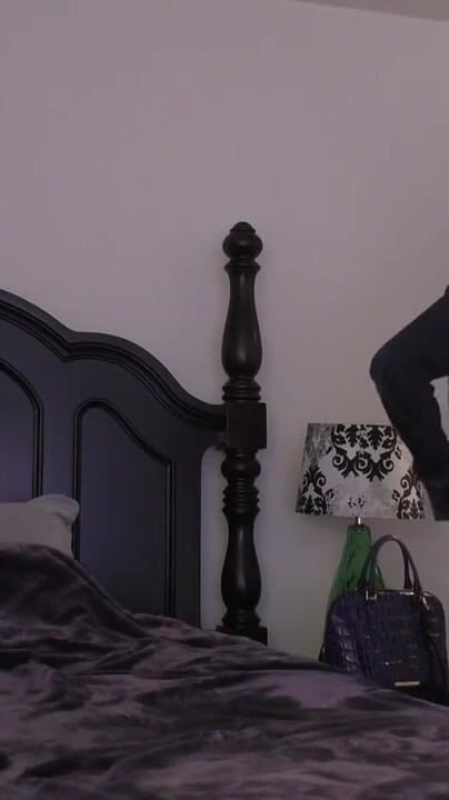 Pants splitting embarrassment (Natalie Wonder)