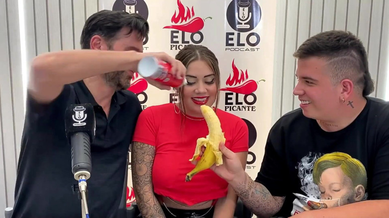 Sara Blonde: Интервью с подкастом Elo заканчивается минетом и большим количеством спермы — Сара Блондинка — Эло Пиканте