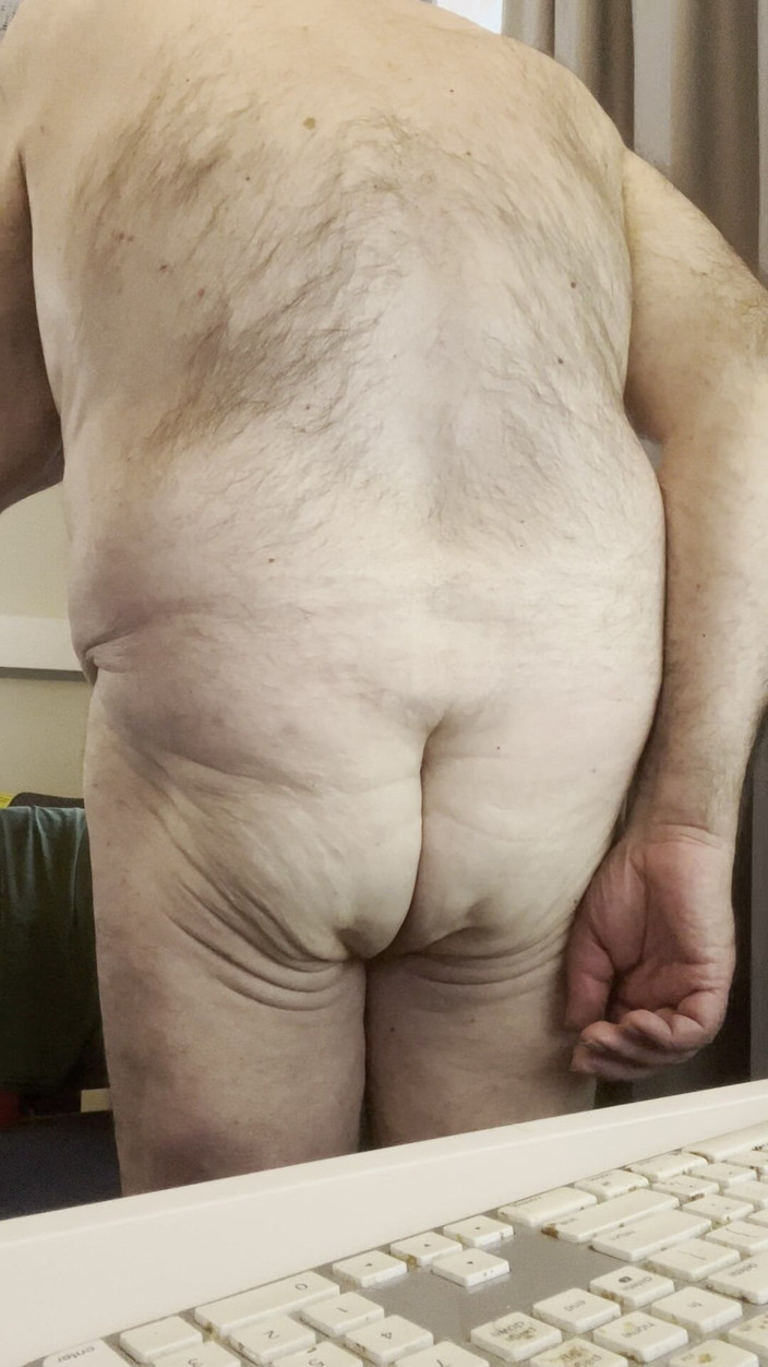 Coach Karl dude lodge: Karls butt pelatih valentine 2026