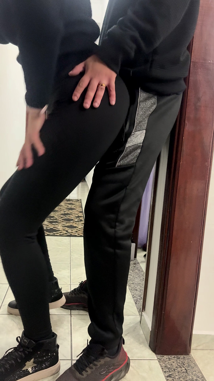 Gabi SweetCouplesStories: I colleghi si rimorchiano e fanno sesso nel corridoio dell'azienda