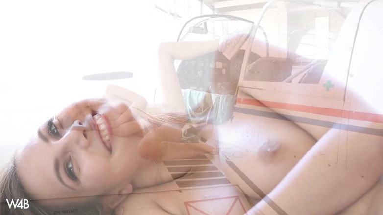 Watch4beauty: Aircrew Telanjang