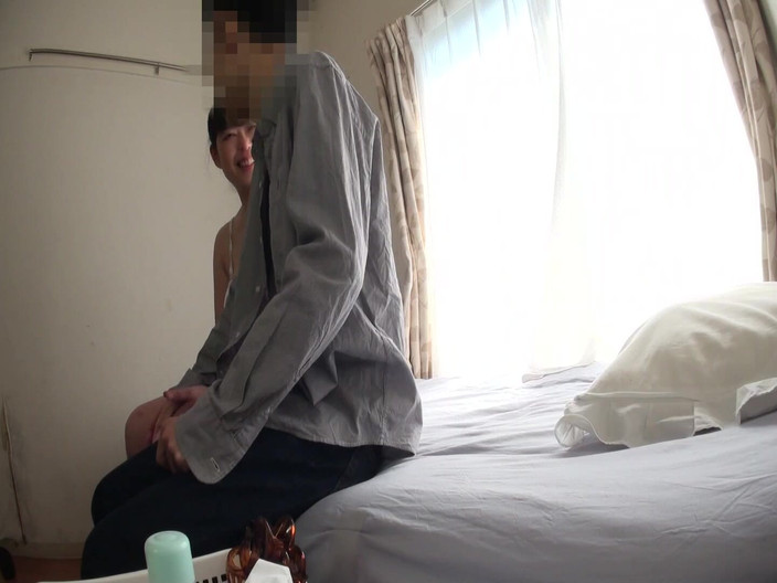 Raptor Inc: ダウンタウン、完璧なおっぱいを持つ成熟した妻