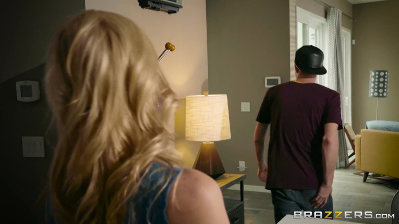 BRAZZERS: Brazzers - Danny ko kuchh nakdi ki jaroorat hai islie vah...
