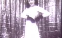 Vintage megastore: Екзотична королева роздягання