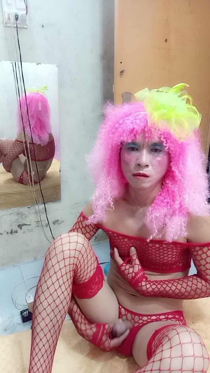 nguyen dang thien tri: Oanh Le Transgender Wearing Sexy Lingerie Playing with a Fake...