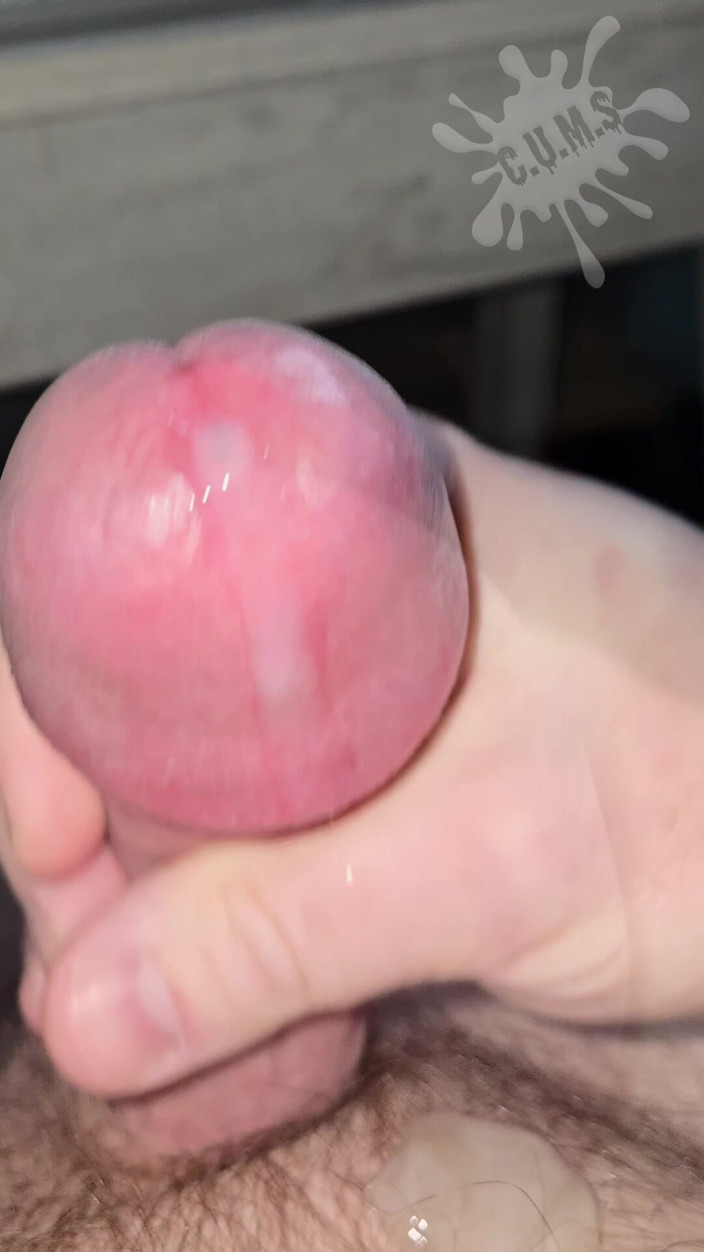 Cum Juggler: C.u.m.s - Close up and Motion Slowed - Solo Cumshot #43