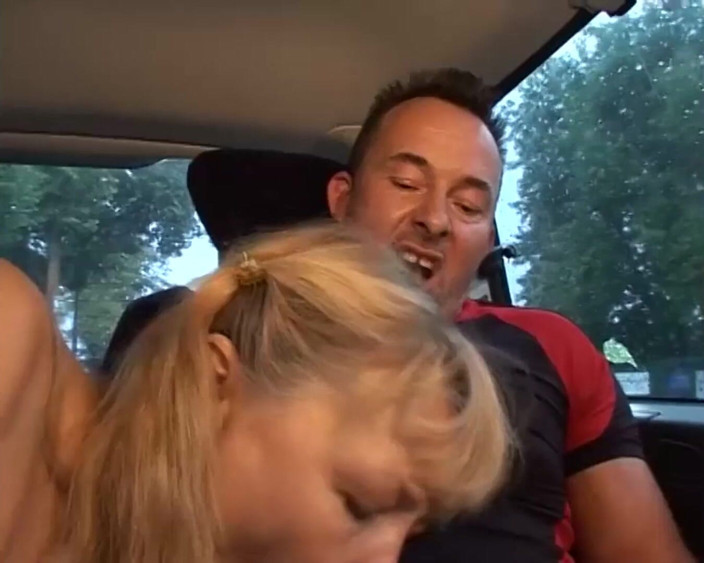 Mature Climax - 100% Mature Videos: Mulher madura fodendo no carro
