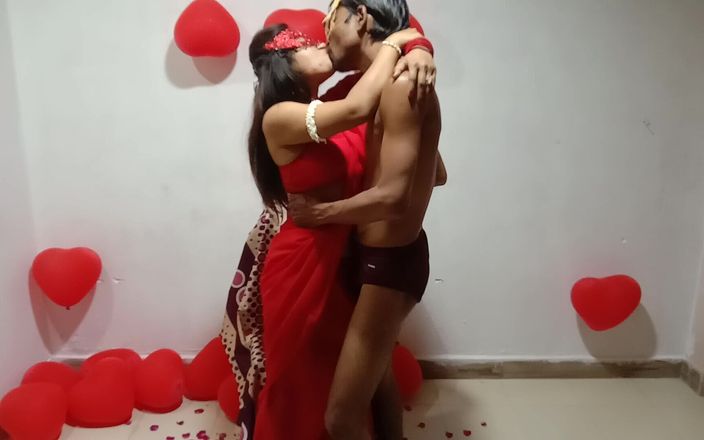 Hindi-Sex: 充满爱意的印度夫妇用惊人的热辣性爱庆祝情人节
