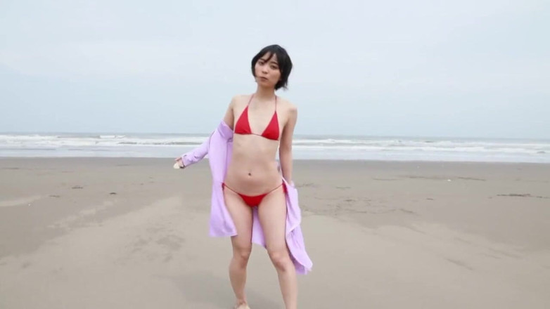 Strix: Suzu Monami - soirée seins minuscules