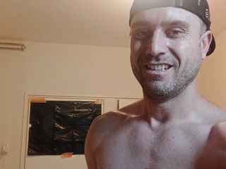 Jonnyjo: Chico sexy mostrando banco