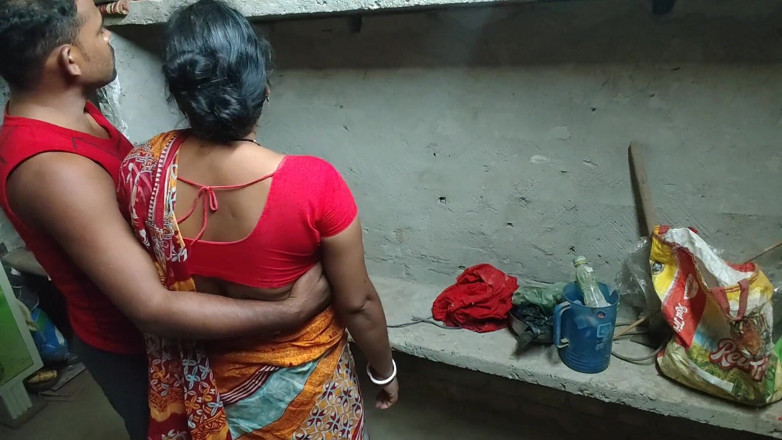 Raju Raju: Seeing the Maid Alone, the Master Stripped Her and Fucked...