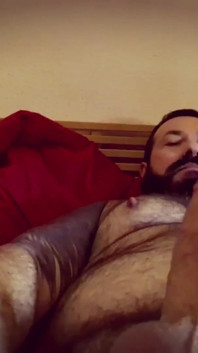Btrucker se joacă cu pula lui