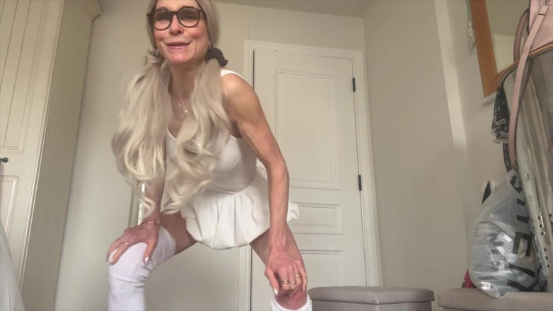 Deeliteful Jacy: La ragazza cattiva