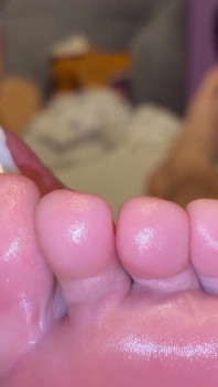 Close up - tante semok jerman dicrot sperma sambil dicrot sperma hangat