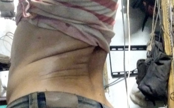 Aaron Dexter: Тихо трахаю себе в магазині моїх друзів однієї ночі