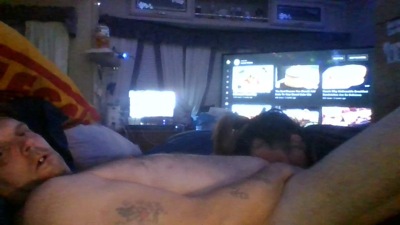 BI_BHC_COUPLE: Ein blowjob zum ersten jahrestag