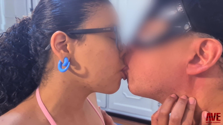 Columbian Adult audio visual Content (AVE): Hledání dokonalého potěšení