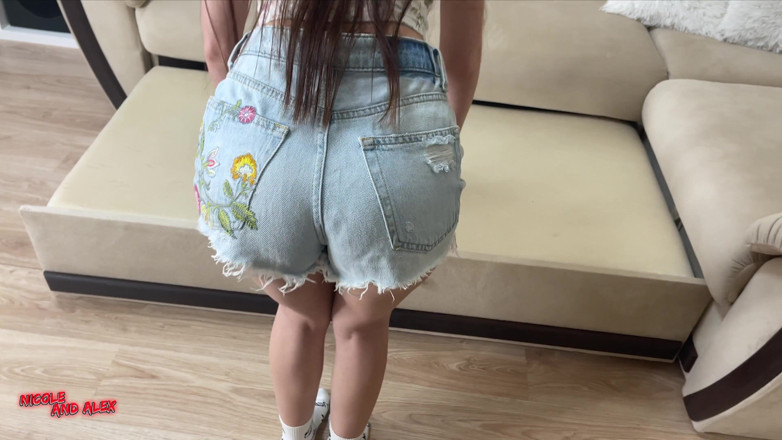 NicoleAndAlex: Người vợ đang ngoại tình với một người hàng xóm trong...