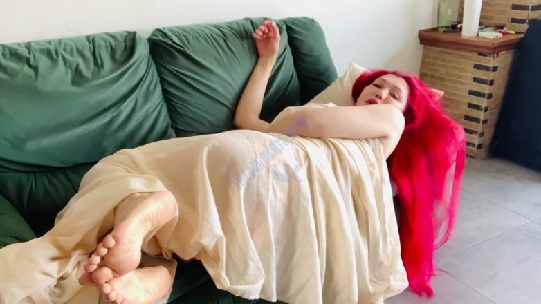 Mistressrola: 当我们打电话时，我的继父让我欲火中烧