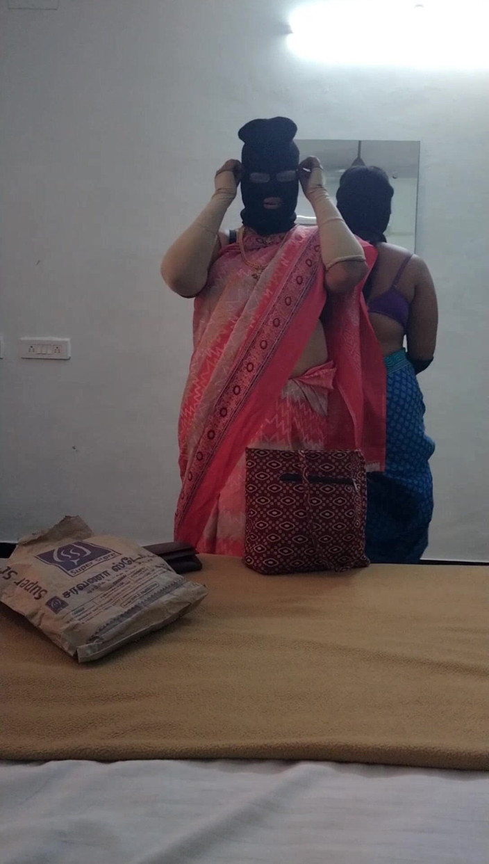 Tamil lesbian: Sprosté mluvení - za natáčením