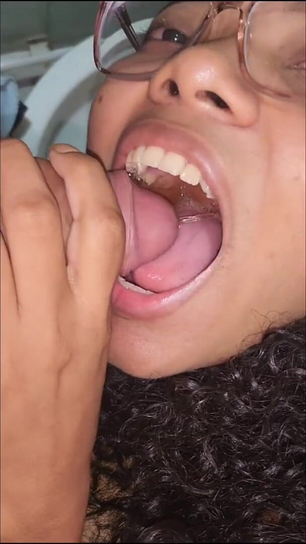 Pietro Montoya: Mijn man laten pissen en pissen op 25-05-2023