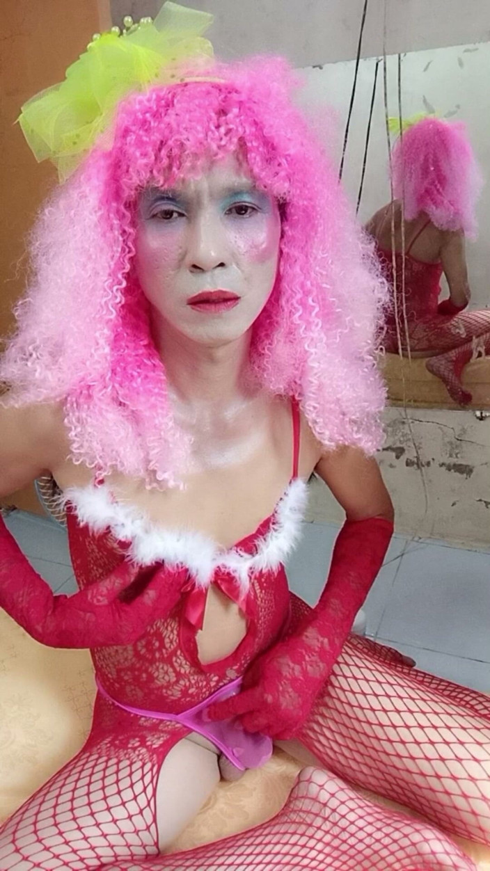 nguyen dang thien tri: Transgender Le Wearing Sexy Mesh Socks Porn Playing with Fake...