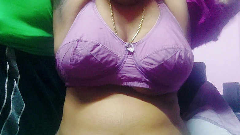 Desi Mohini: Desi huiseigenaar Mohini tante seks