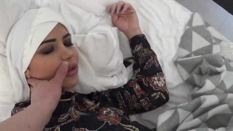 Amateur Homemade Porn: Mengongkek ibu tiri Arab miang saya apabila ayah berada di...