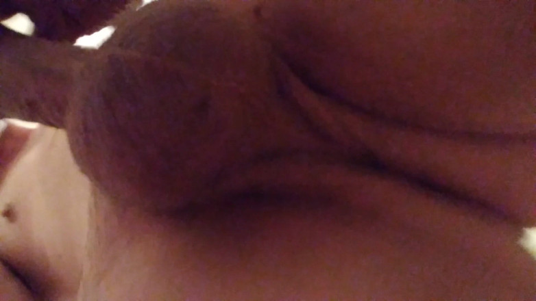 LilTaste: Peeing in the Sink and Stroking