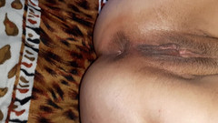 Lesbian-illusion: 여친의 엉덩이를 냄새 맡고 핥아