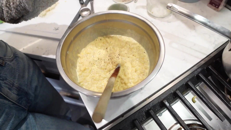 Harley Sin: Cocina con Harley Mac N Cheese Edition