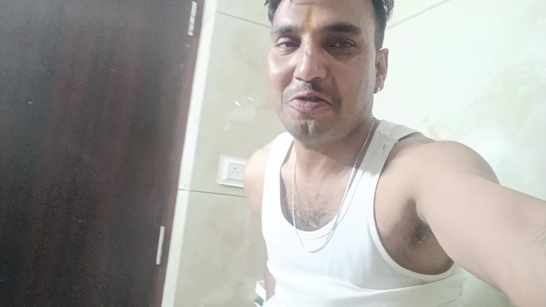 Rajasthani-old-lover: Indisk desi man njut av masterbation show med granne styvfar...