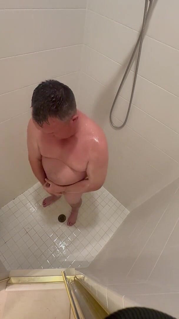 Cam in the Shower (Gotta Luv BB)