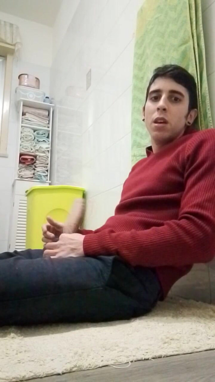 Ricxx97: Masturbazione in Bagno