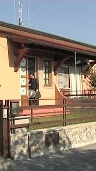Moi chłopaki widzieli, jak jestem zerżnięta przez mojego męża i oni też proszą mnie o pomysłowy seks w trójkącie