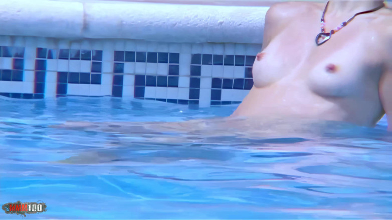 MMM100 Solo: सेक्सी वीडियो Missguapa_pool