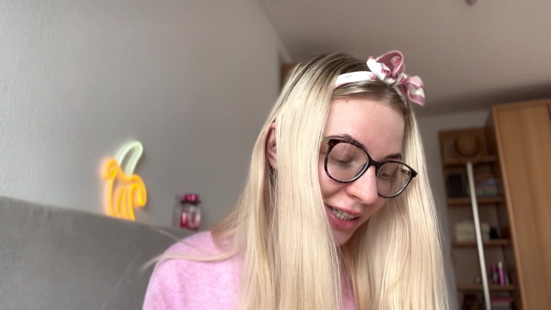 Goddess_Bella_Rae: 7 Obvious Signs of a Beta Loser