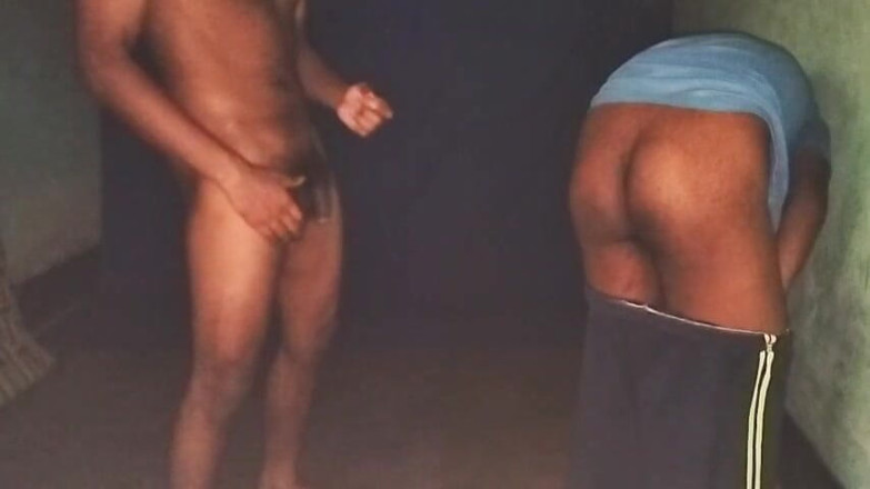 Desi Tits: Twink - chico caliente gay porno sexo