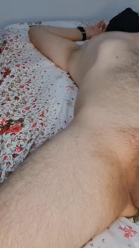 Femdom, maîtresse Badkittyb, épilation à la bite et aux couilles de son esclave en le branlant, épilation, branlette