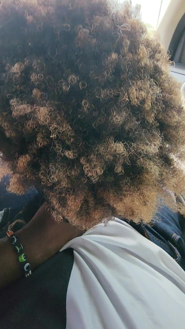 Wondahead21: Nyepong kontol besar berkeringat di hari yang panas
