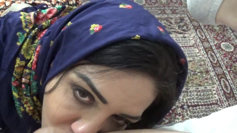 Amateur Homemade Porn: Sesso con la mia matrigna araba lei è molto eccitata e...