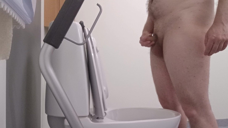 Ed Eden: Bagno pubblico 6