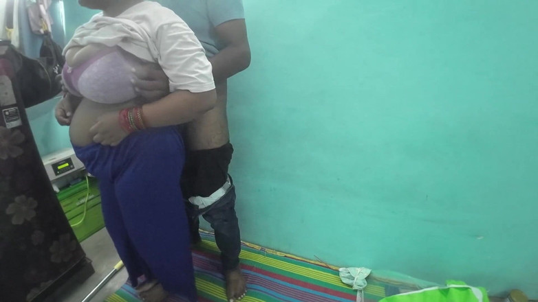 Niharika Thakur: Poprvé jsem ošukal manželku mého souseda