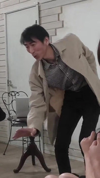 ฟุตเทจที่น่าตกใจของเมียเปลือยโป๊เปลือยในความอัปยศระหว่างมีชู้กับเจ้านายตอนที่ 1
