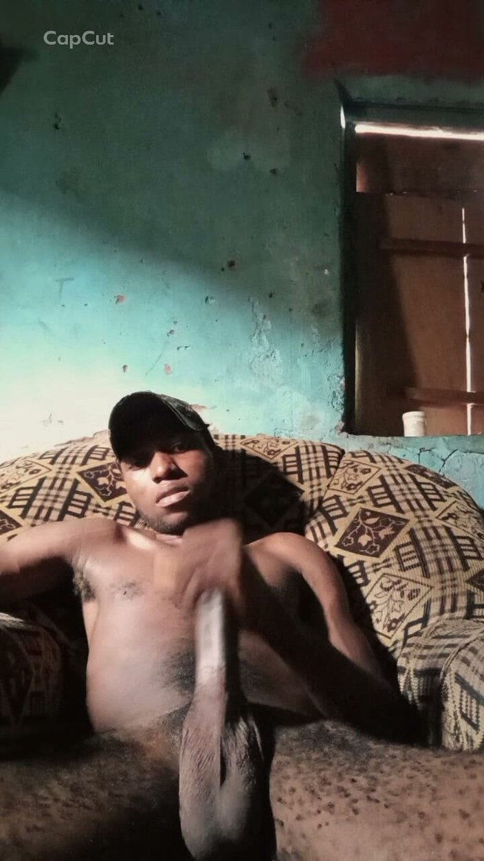 HornyLayer34: Watch Me Nut