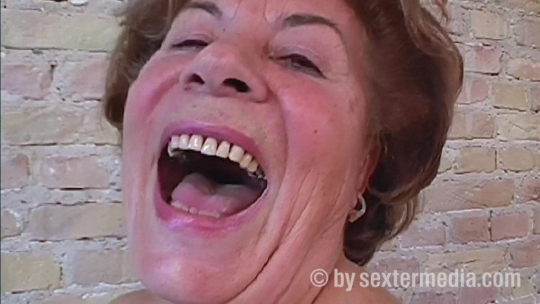 Sextermedia by Pete: Old Granny Vera Wants to Swallow Cum